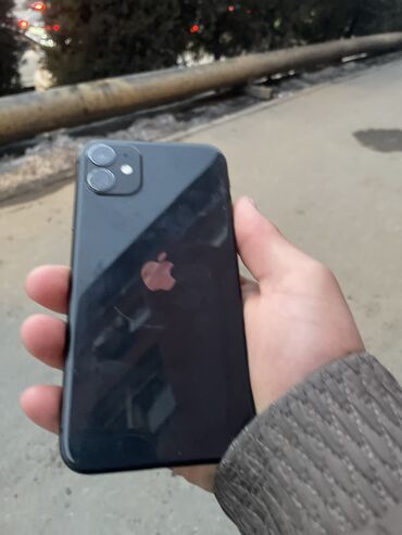 кичинекей телефон: IPhone 11, Б/у, 64 ГБ, Чехол, 76 %