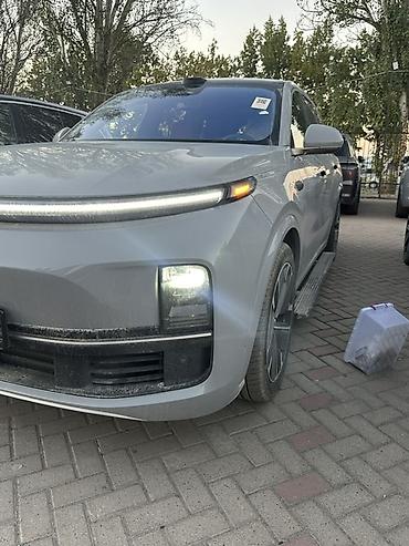Lixiang: Lixiang L9: 2025 г., Гибрид, Кроссовер — 9