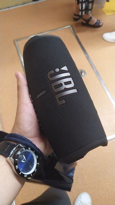 jbl go3: JBL Charge 5 
Əla vəziyyətdədir
Qiymətdə razılaşmaq olar