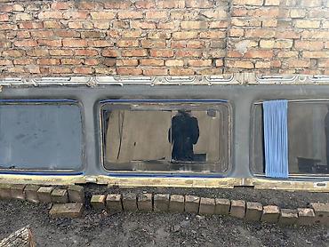 Стекла и комплектующие: Боковые панели с остеклением для микроавтобуса/кемпера - Комплект — 6