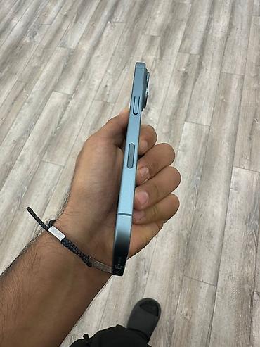 telefin: IPhone 16, 128 GB — 4