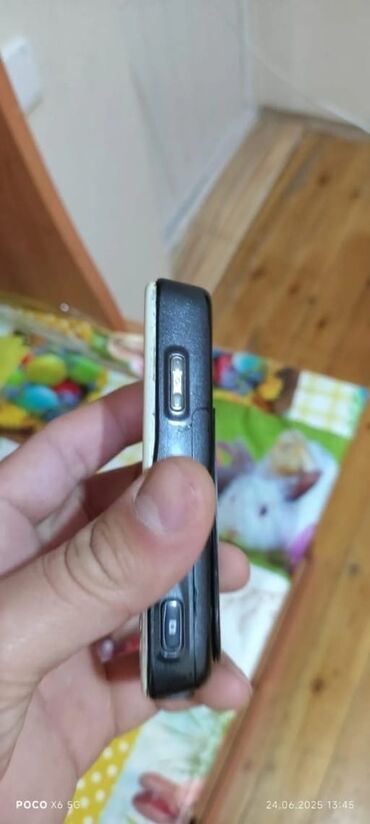 planşet telfon: Nokia E73 Mode, 2 ГБ, Кнопочный