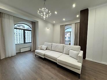 едисейские поля: 2 комнаты, 75 м², Асанбай мкр Элитка, 10 этаж, Евроремонт — 1