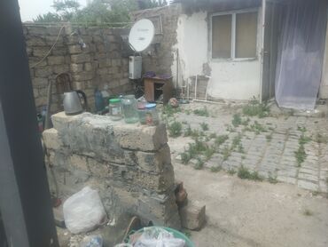 Həyət evləri və villaların satışı: Qaraçuxur qəs. 2 otaqlı, 60 kv. m, Kredit yoxdur, Orta təmir