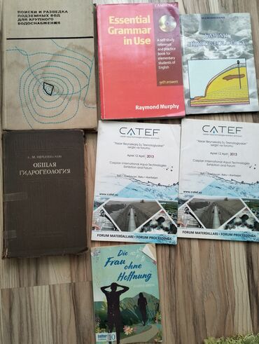 Toy paltarları və aksesuarları: 5-10 MANATA kitablar işlenmiş amma seliqeli 070-277-71-66