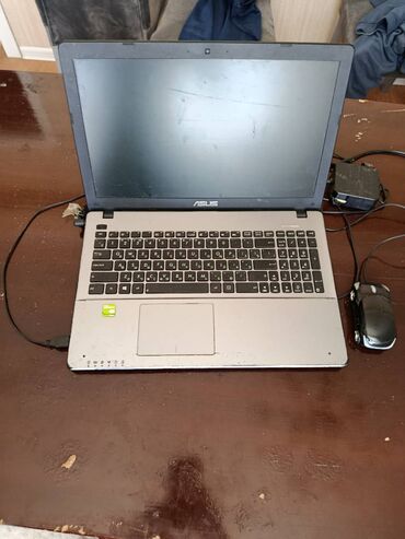 planşetlər işlənmiş: İşlənmiş ASUS Zenbook, 15.6 ", Intel Core i3, 512 GB