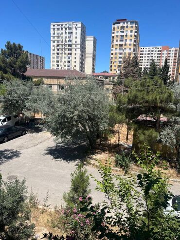 ehmedlide ipoteka evler: Bakı, 3 otaqlı, Köhnə tikili, m. Həzi Aslanov, 82 kv. m
