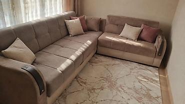 Kunc divan acilan ve bazali 350 azn, yastiqcalarida var.Bilgeh ( dr g)