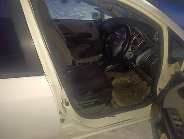 Honda: Honda Fit: 2002 г., 1.3 л, Вариатор, Бензин, Хэтчбэк — 15