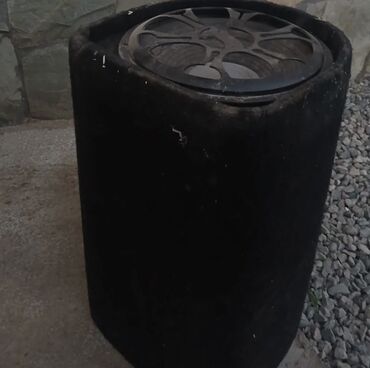 сабуфер усилитель: Автомобильный сабвуфер в корпусе (закрытый/бочонок) - Форм-фактор