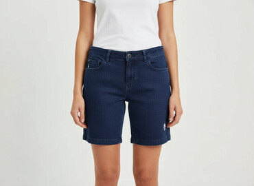 krótkie spodenki do grubych rajstop: Shorts for women, size L