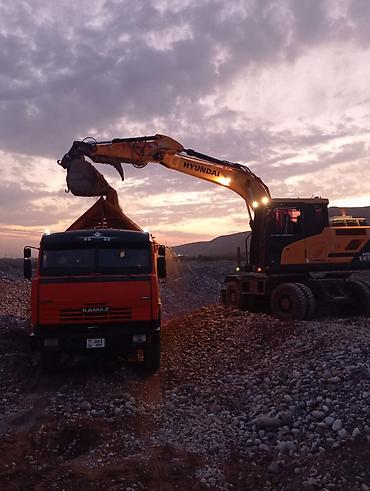 Самосвал КАМАЗ 6x4 для строительных и дорожных работ. Характеристики