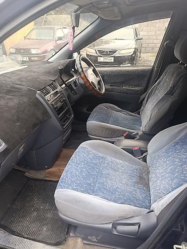 багаж ипсум: Toyota Ipsum: 1997 г., 0.2 л, Автомат, Бензин, Минивэн — 5