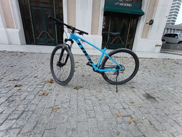 İdman velosipedləri: İşlənmiş Trek velosipedi 29", sürətlərin sayı: 30, Ünvandan götürmə, Ödənişli çatdırılma, Rayonlara çatdırılma — 11