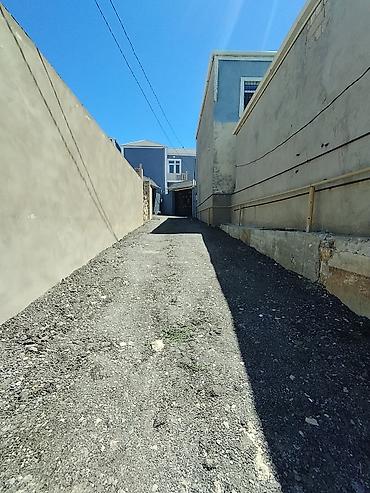 əmircanda ev: Əmircan qəs. 4 otaqlı, 146 kv. m, Yeni təmirli — 10