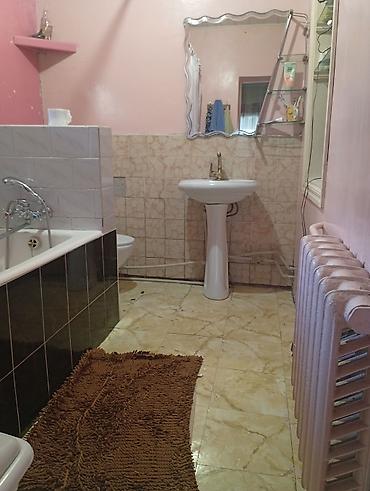 Продажа коттеджей и домов: Продаётся частный дом с большим потенциалом, благоустроенным — 10