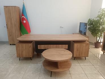 Ofis mebeli: Məhsul: Ofis üçün mebel dəsti Tərkib: - Geniş iş masası: təbii ağac — 4