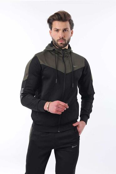 Trenerke: L XL 2XL 3XL
3500 din — 8