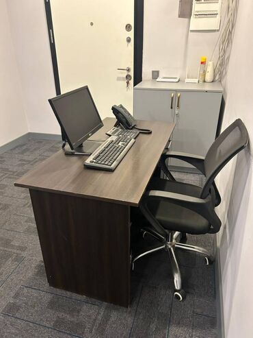 Digər mebel: Avadanlıqların hər biri ideal vəziyyətdədir. Az işlənilmişdir — 17