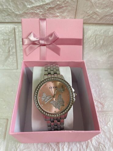 Ručni satovi: Cena: 2700 din (sa kutijom)
Cena:2500 din (bez kutije) — 24