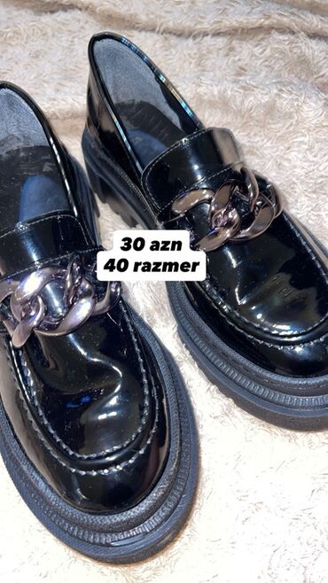 Çəkmələr: Fendi, Ölçü: 40, rəng - Qara, Yeni