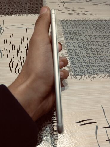 Apple iPhone: IPhone 7 Plus, 32 GB, Gümüşü, Barmaq izi -da lalafo.az — 7 Apple iPhone: IPhone 7 Plus, 32 GB, Gümüşü, Barmaq izi — 7