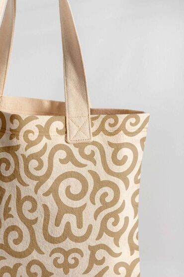 Графические дизайнеры: Графический дизайнер — 6