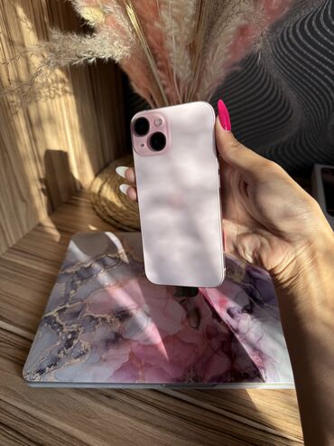 купить бу айфоны: IPhone 15, Колдонулган, 128 ГБ, Күлгүн, Коргоочу айнек, Каптама, Кабель, 87 %
