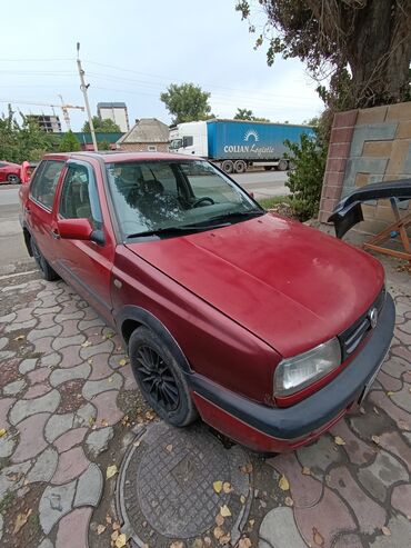 volkswagen passat машина: Volkswagen Vento: 1993 г., 1.8 л, Механика, Бензин, Седан