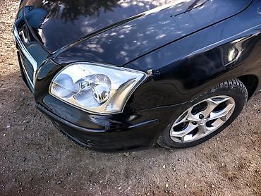авто духи: Toyota Avensis: 2003 г., Седан — 3