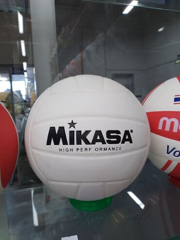 купить футбольный мяч оригинал 4 размер: Волейбольный мяч 
доставка по городу безплатно