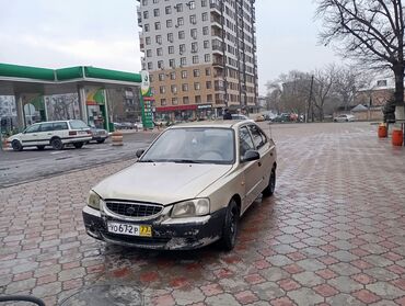 Hyundai: Hyundai Accent: 2003 г., 1.5 л, Механика, Газ, Седан