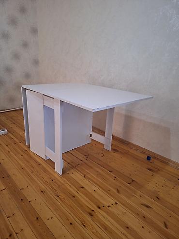 açılıb bağlanan çarpayılar: Açılan-bağlanan transformasiya olunan masa - Rəng: ağ - Material — 3