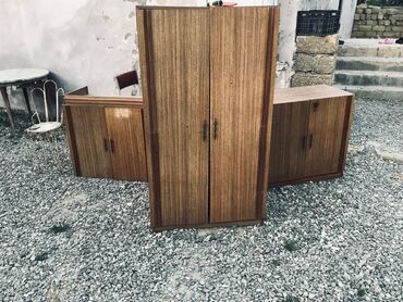 işlenmiş mebeller satilir: Satilir