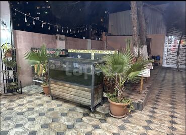 Restoran, kafelər: Ailəvi istirahət mərkəzi icarəyə verilir Ünvan: Köhnə Günəşli Böyük — 2