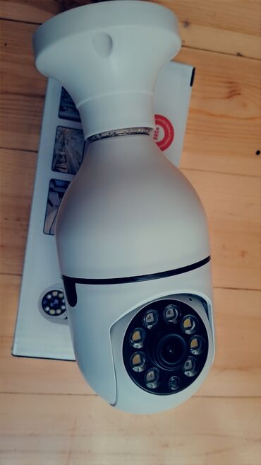 V380 modeli ilə təchiz edilmiş bu ağ rəngli ağıllı şəbəkə kamerası