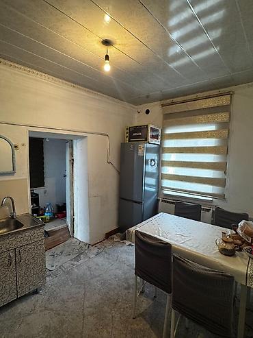 Продажа коттеджей и домов: Продается полдома с участком 📍 Площадь дома: 54 м² Участок: 4 сотки — 6