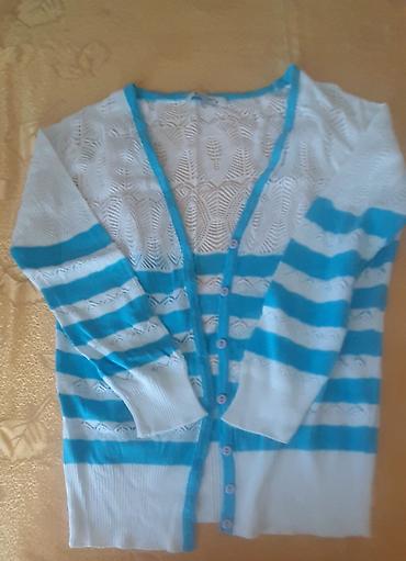 Digər qadın geyimləri: Bir neçə müxtəlif dizaynlı qadın köynəkləri təqdim olunur. Birincisi — 8