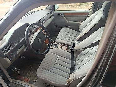 byd destroyer o5: Mercedes-Benz E 200: 2 l | 1992 il Sedan — 6