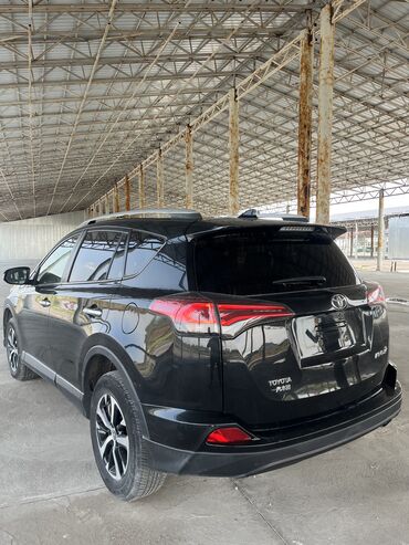 Toyota: Toyota RAV4: 2018 г., 2 л, Автомат, Бензин, Внедорожник — 5