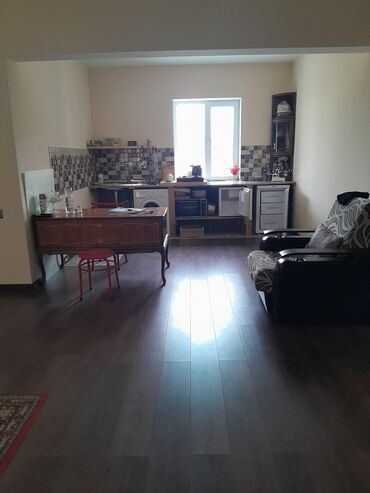 Həyət evləri və villaların satışı: 3 otaqlı, 200 kv. m, Kredit var, Orta təmir — 10