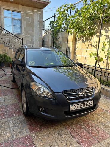 Kia Ceed: 1.6 l | 2008 il Universal