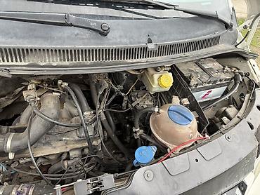 Volkswagen: Volkswagen Transporter: 2007 г., 1.8 л, Механика, Бензин, Фургон — 13