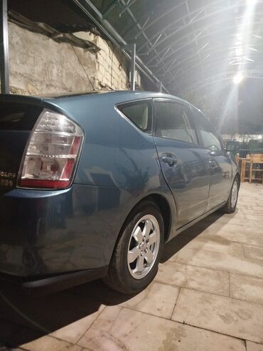 Toyota: 2008 ci il. qiymet 12000 m — 10