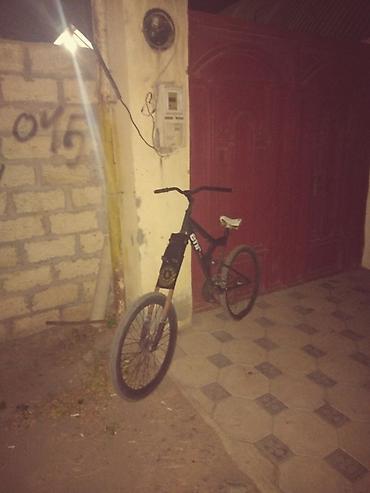 Dirt/Street tipli velosiped - Çərçivə: yüngül alyuminiuma bənzər qısa