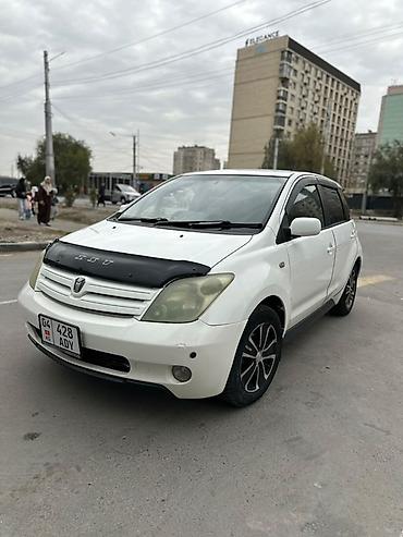 Toyota Ist: 2002 г., 1.5 л, Автомат, Бензин, Хэтчбэк at lalafo.kg Toyota Ist: 2002 г., 1.5 л, Автомат, Бензин, Хэтчбэк