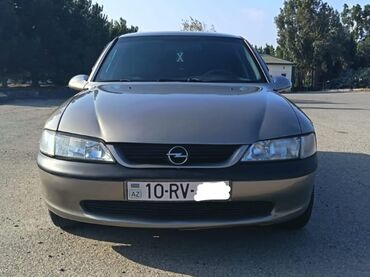 Opel: Opel Vectra: 1.8 l | 1996 il 208600 km Sedan — 1