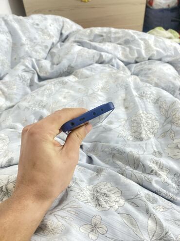 Другие мобильные телефоны: Смартфон с чехлом The North Face (синий) - Экран с фронтальной — 3