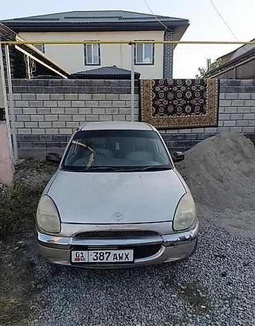 маленький машинка: Toyota Duet: 2001 г., Автомат, Бензин, Хэтчбэк — 4