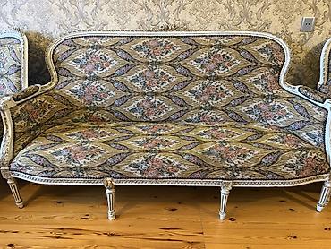 Klassik üslubda salon dəsti Erebski kecmishin en modnu sayilan divan